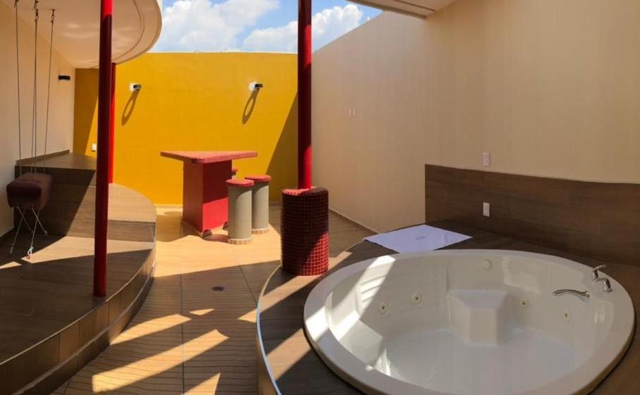 Motel Tatami Cuernavaca Eksteriør bilde